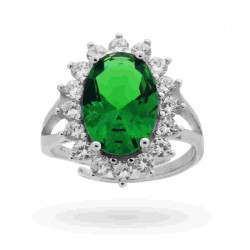 ANELLO SOLITARIO A GRIFFE CON ZIRCONE OVALE VERDE SMERALDO CONTORNATO CON ZIRCONI BIANCHI IN ARGENTO 925 RODIATO