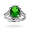 ANELLO SOLITARIO A GRIFFE CON ZIRCONE OVALE VERDE SMERALDO CONTORNATO CON ZIRCONI BIANCHI IN ARGENTO 925 RODIATO