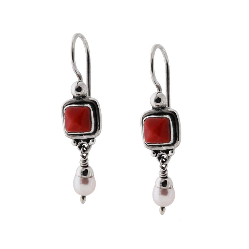 ORECCHINI ETNICI QUADRATI CON PERLA E PIETRA CORALLO IN ARGENTO 925