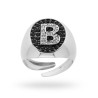 ANELLO CHEVALIER CON LETTERA INIZIALE CON ZIRCONI BIANCHI CON FONDO ZIRCONI NERI IN ARGENTO 925 GALVANICA RODIO