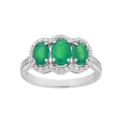 ANELLO TRILOGY CON PIETRE NATURALI OVALI VERDE SMERALDO CONTORNATI DA ZIRCONI BIANCHI IN ARGENTO 925 RODIATO