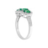 ANELLO TRILOGY CON PIETRE NATURALI OVALI VERDE SMERALDO CONTORNATI DA ZIRCONI BIANCHI IN ARGENTO 925 RODIATO