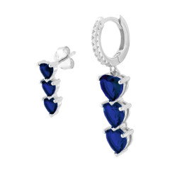 ORECCHINI ASIMMETRICI CERCHIO SCATTINO CON TRILOGY CUORI CUBIC ZIRCONIA BLU ZAFFIRO IN ARGENTO 925 GALVANICA RODIO