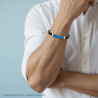 BRACCIALE UOMO IN ECOPELLE INTRECCIATA NERO CON TARGA COLORE BLU IN ACCIAIO